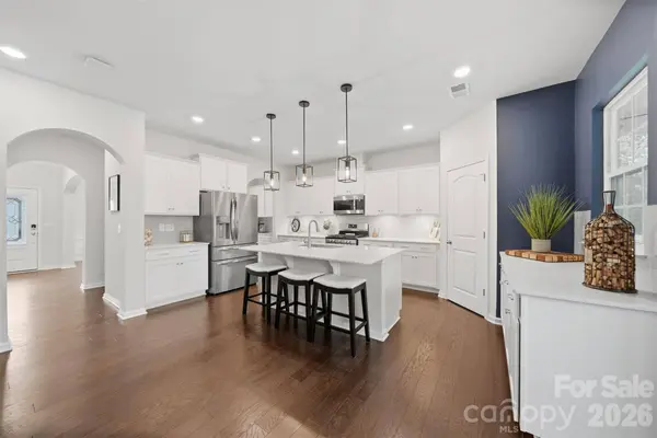 128 W Morehouse AVE, Mooresville, NC 28117