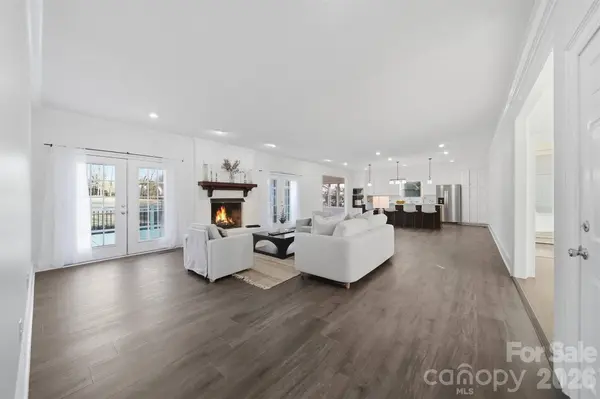 3718 Club House DR NE, Conover, NC 28613