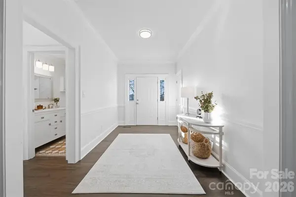 3718 Club House DR NE, Conover, NC 28613