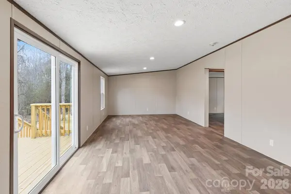 1685 Dawnview LN, Lincolnton, NC 28092