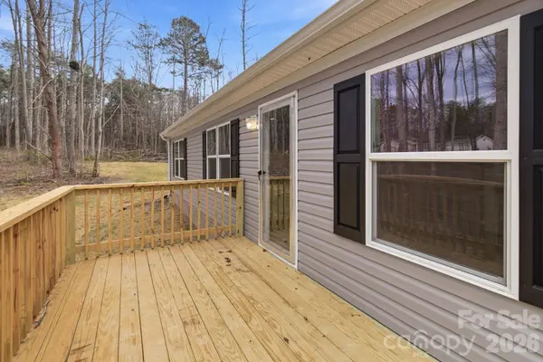 1685 Dawnview LN, Lincolnton, NC 28092