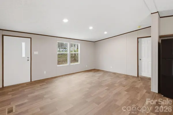 1685 Dawnview LN, Lincolnton, NC 28092