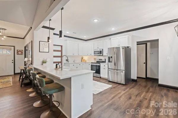 15 Emerson CT, Taylorsville, NC 28681