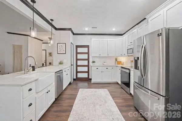 15 Emerson CT, Taylorsville, NC 28681