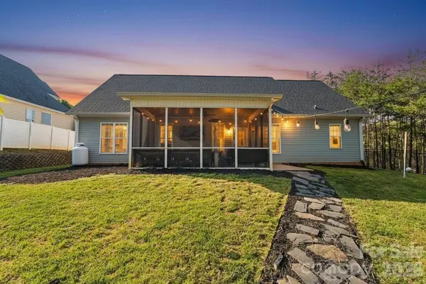 15 Emerson CT, Taylorsville, NC 28681