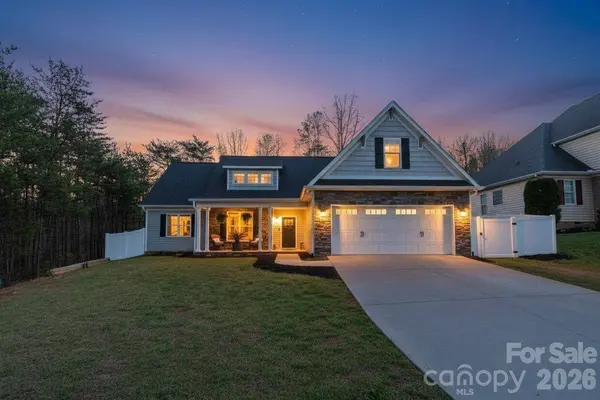 15 Emerson CT, Taylorsville, NC 28681