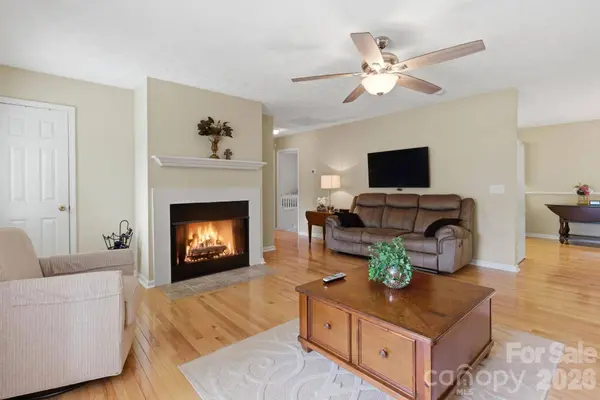 257 Kipling DR, Taylorsville, NC 28681