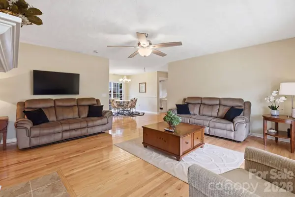 257 Kipling DR, Taylorsville, NC 28681