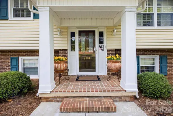 2340 24th AVE NE, Hickory, NC 28601