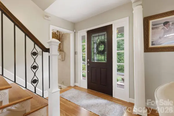 1496 Hardwood CIR, Newton, NC 28658