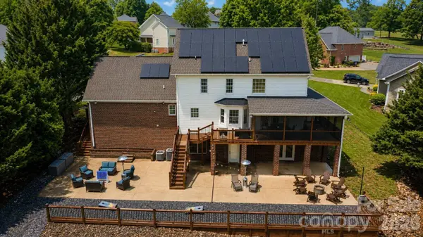 4616 20th Street PL NE, Hickory, NC 28601