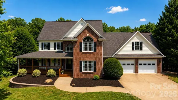 4616 20th Street PL NE, Hickory, NC 28601