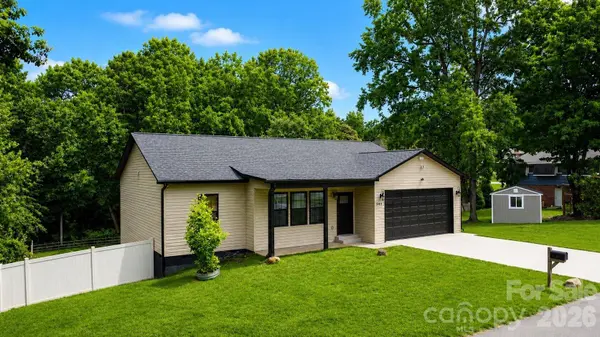 544 30th AVE NW, Hickory, NC 28601