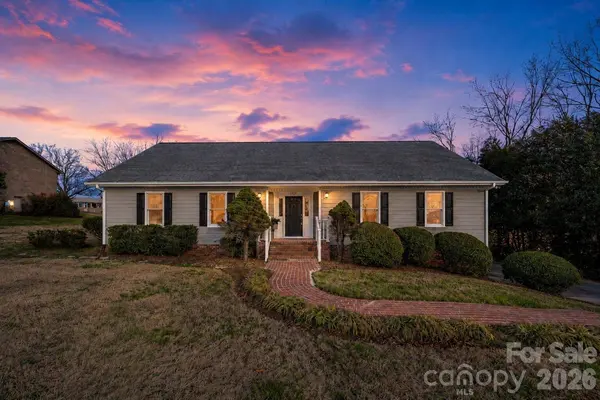 3718 Club House DR NE, Conover, NC 28613