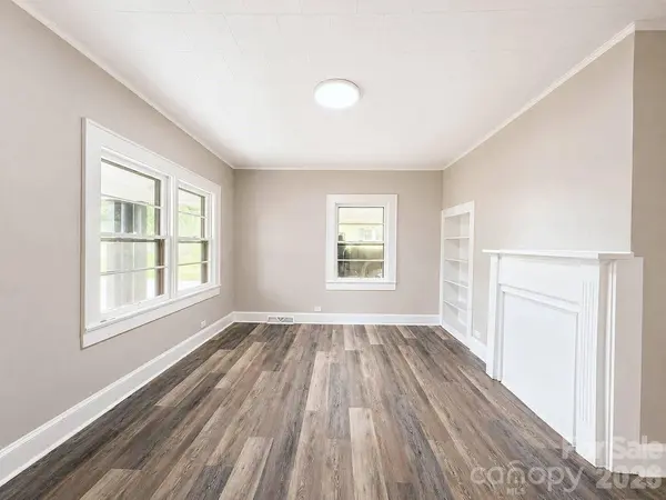 113 Mountain View ST, Morganton, NC 28655