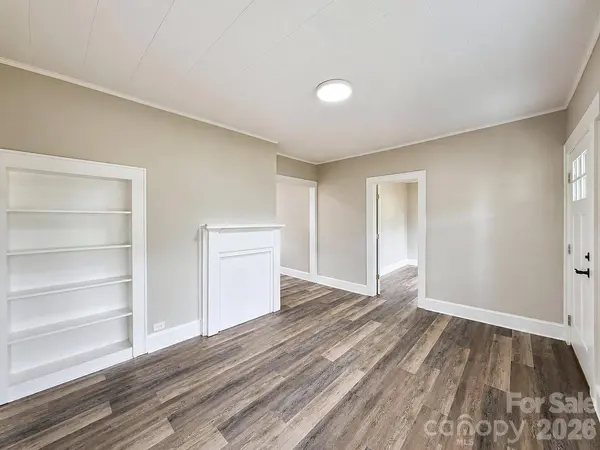 113 Mountain View ST, Morganton, NC 28655