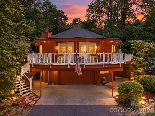 1332 Fairway DR