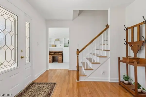 3 Stagecoach Way, Hillsborough Twp., NJ 08844