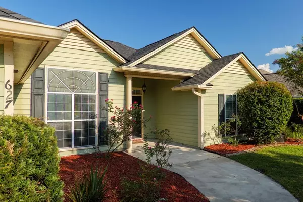 627 STAGECOACH TRL, Hahira, GA 31632