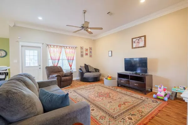 627 STAGECOACH TRL, Hahira, GA 31632