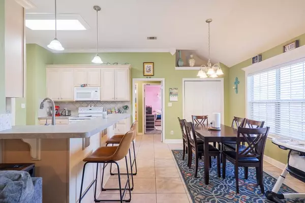 627 STAGECOACH TRL, Hahira, GA 31632