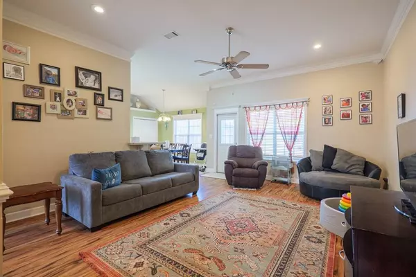 627 STAGECOACH TRL, Hahira, GA 31632