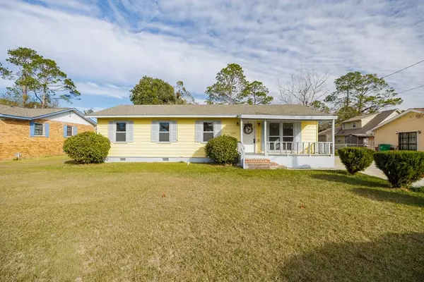 1306 BETHUNE DR, Valdosta, GA 31601