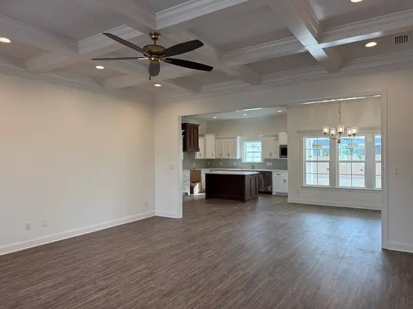168 Floyd McNeal Dr, Hahira, GA 31632