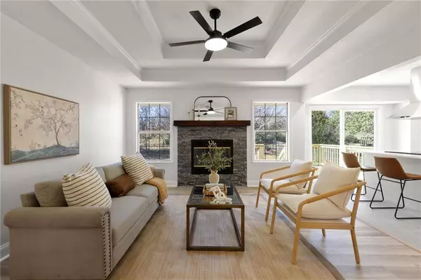 104 N Darrowby DR, Raymore, MO 64083