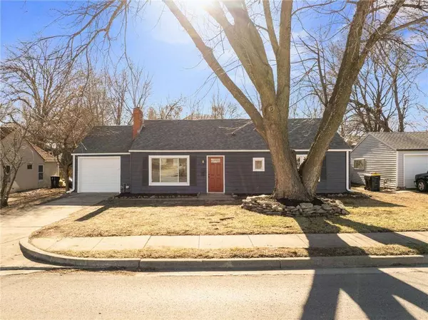 137 W 85th ST, Kansas City, MO 64114