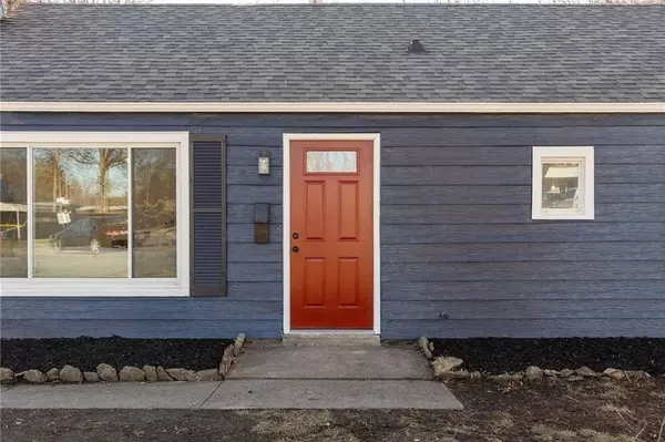 137 W 85th ST, Kansas City, MO 64114