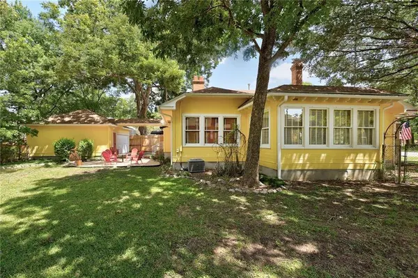 1604 S Main ST, Georgetown, TX 78626