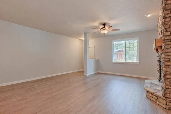 51861 Hollinshead PL, La Pine, OR 97739