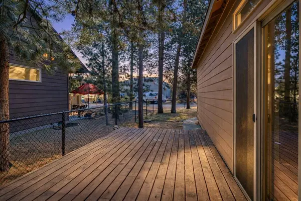 51861 Hollinshead PL, La Pine, OR 97739