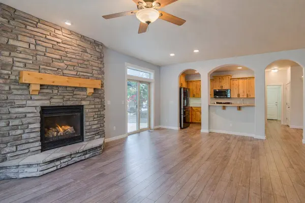 51861 Hollinshead PL, La Pine, OR 97739