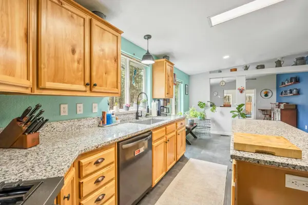 15161 Ponderosa LOOP, La Pine, OR 97739