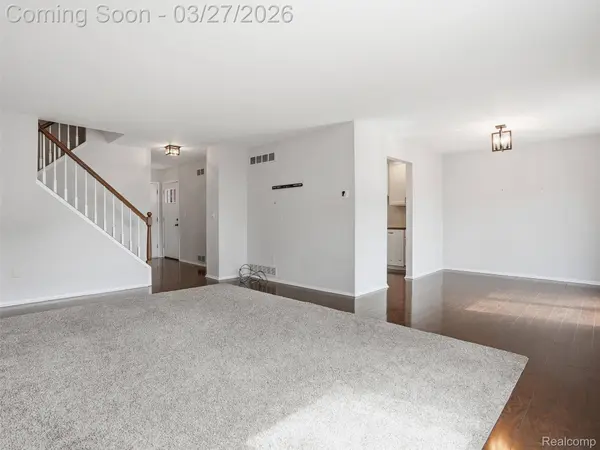 115 Manor WAY, Rochester Hills, MI 48309