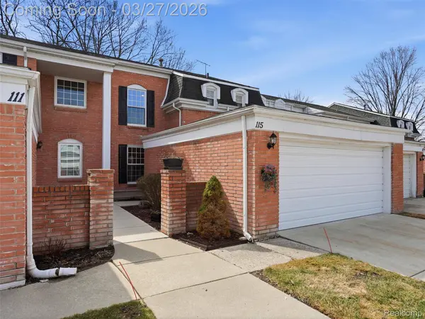 115 Manor WAY, Rochester Hills, MI 48309