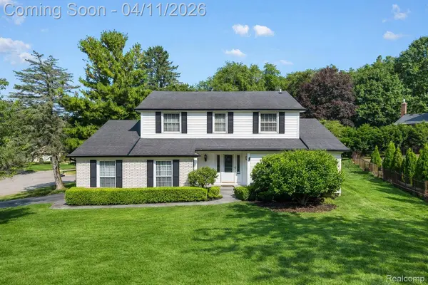 42881 Inverness CT, Northville, MI 48168