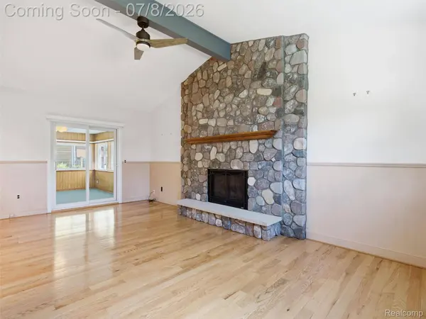 17268 Fitzgerald ST, Livonia, MI 48152
