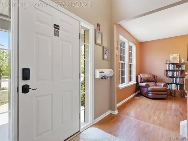 957 River Rock DR, Holly Township, MI 48442