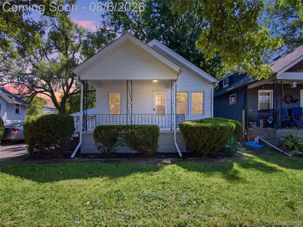 1063 Mayflower AVE