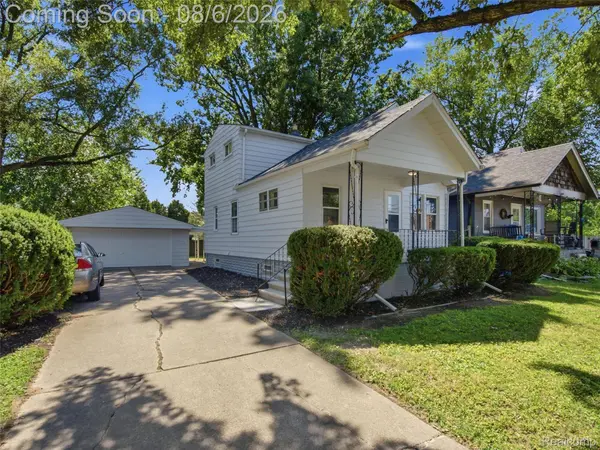1063 Mayflower AVE, Lincoln Park, MI 48146