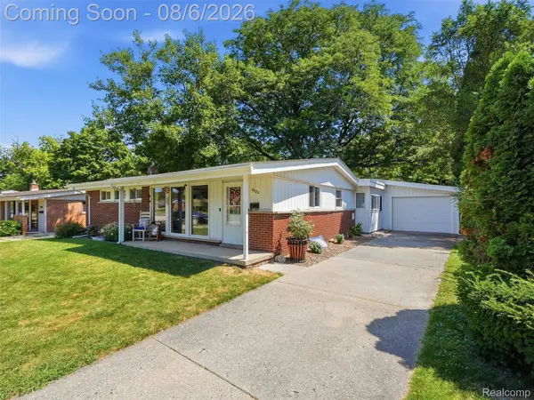 8980 Melrose ST, Livonia, MI 48150