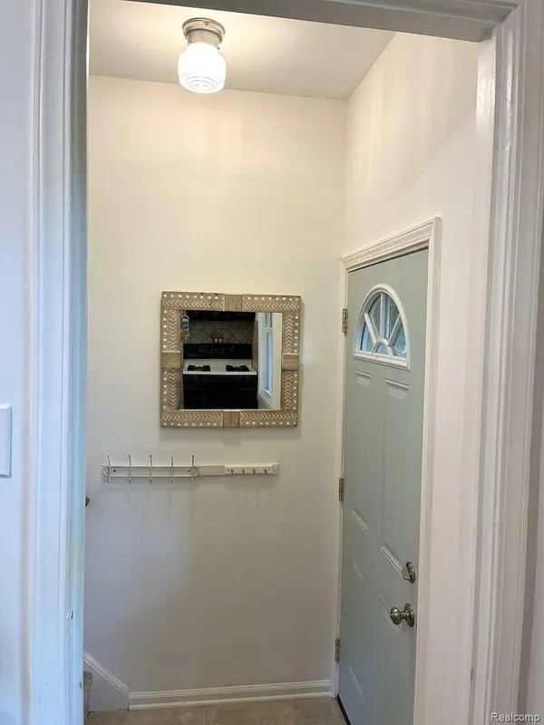 602 Dewey ST, Royal Oak, MI 48067
