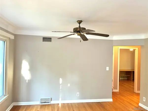 602 Dewey ST, Royal Oak, MI 48067