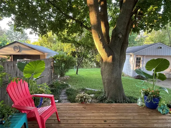 602 Dewey ST, Royal Oak, MI 48067
