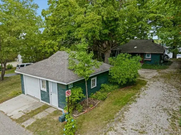 43248 S Shore ST, Waterford Charter Township, MI 48328