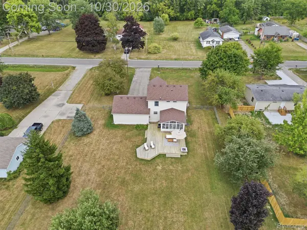 7454 Jennings RD, Mundy, MI 48473