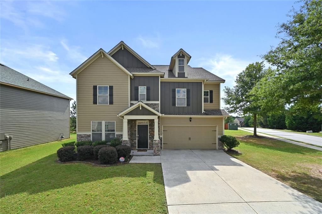 Suwanee GA House In Riverbrooke Community